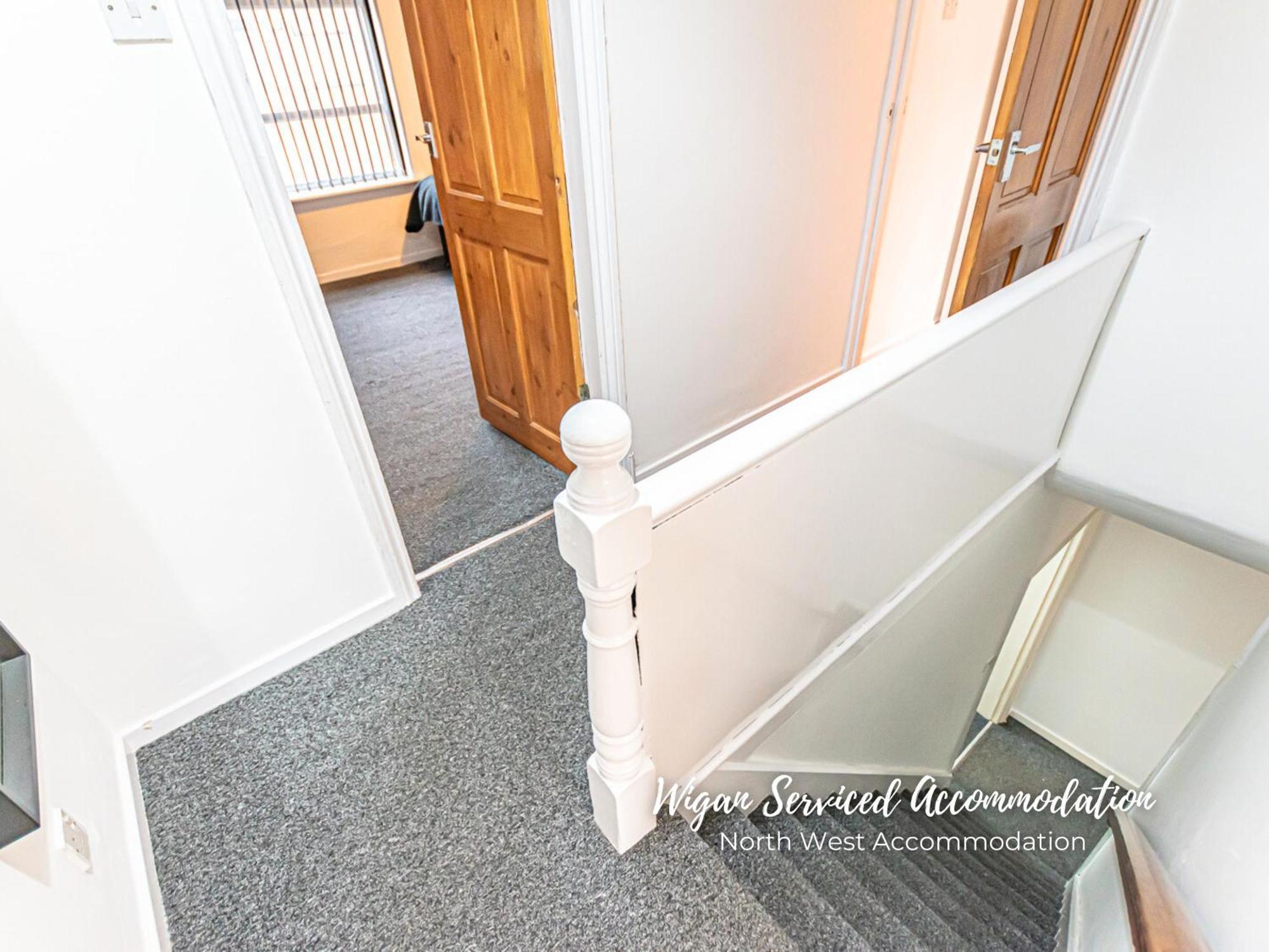 Wigan Serviced Accommodation מראה חיצוני תמונה