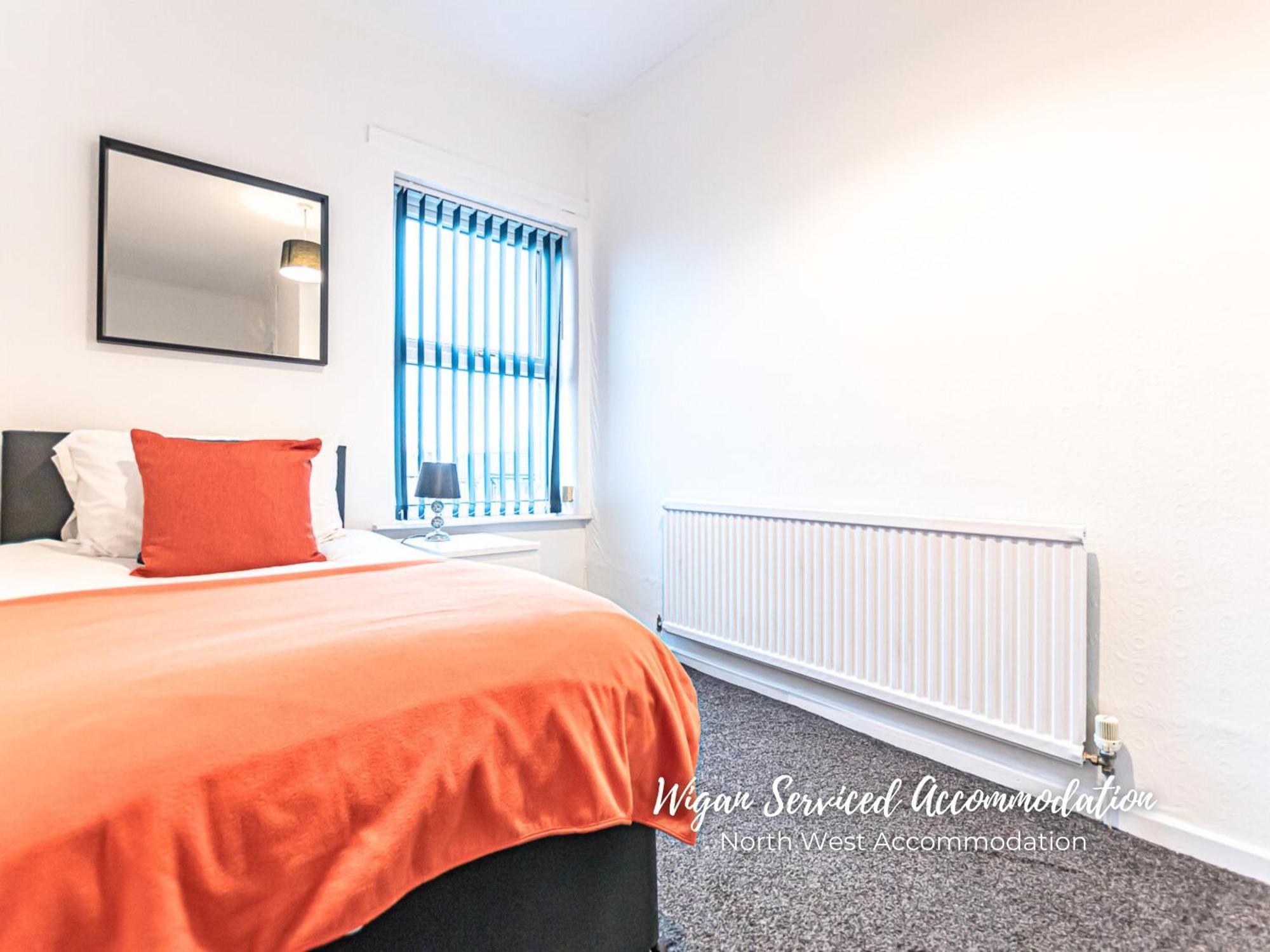 Wigan Serviced Accommodation מראה חיצוני תמונה