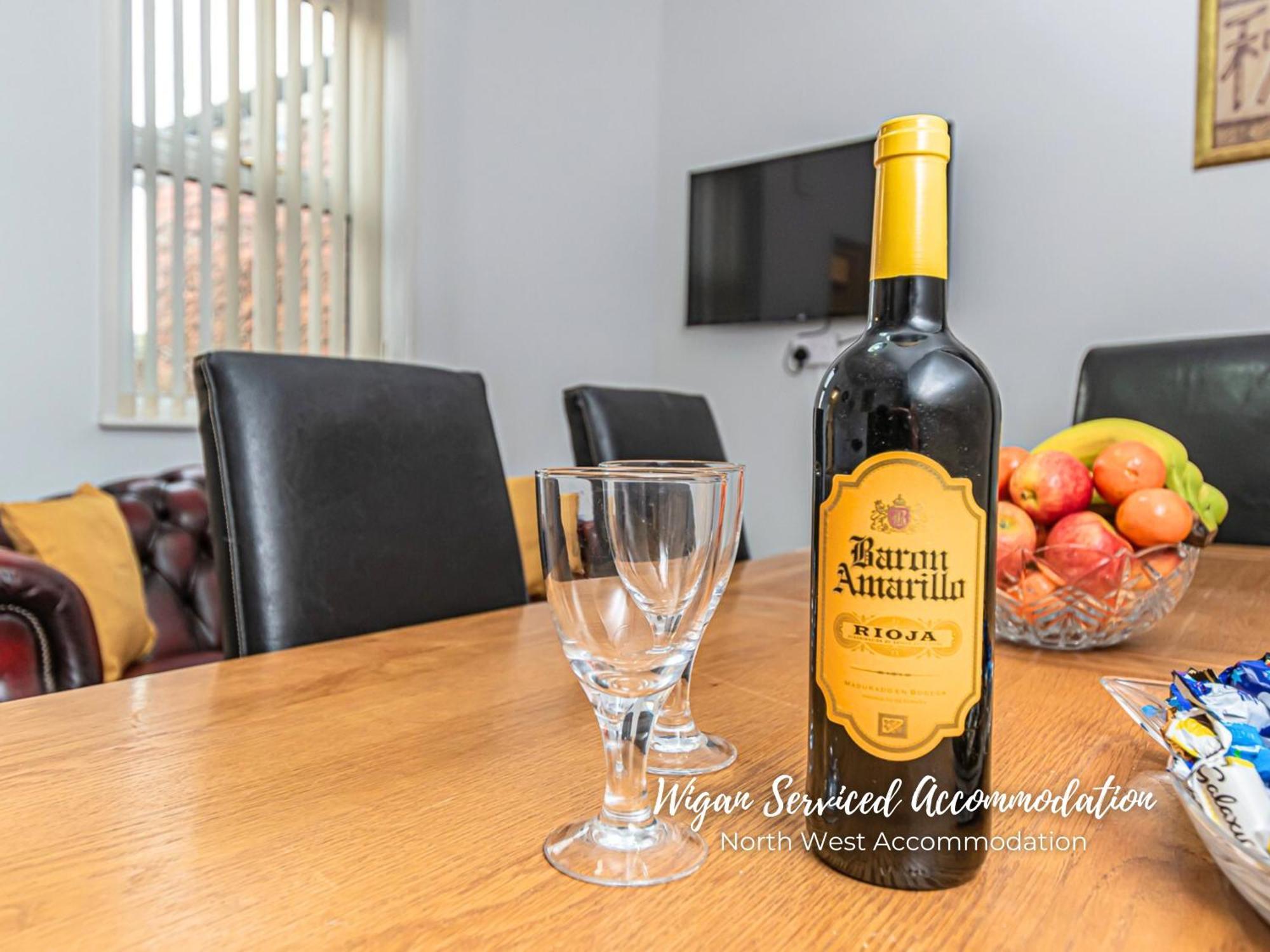Wigan Serviced Accommodation מראה חיצוני תמונה